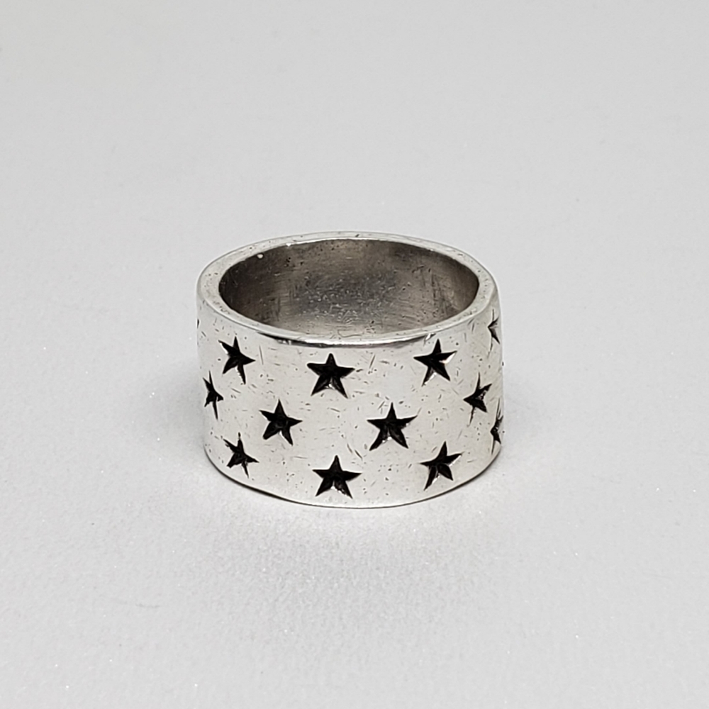 Queen Baby Thick Star Band, size 8